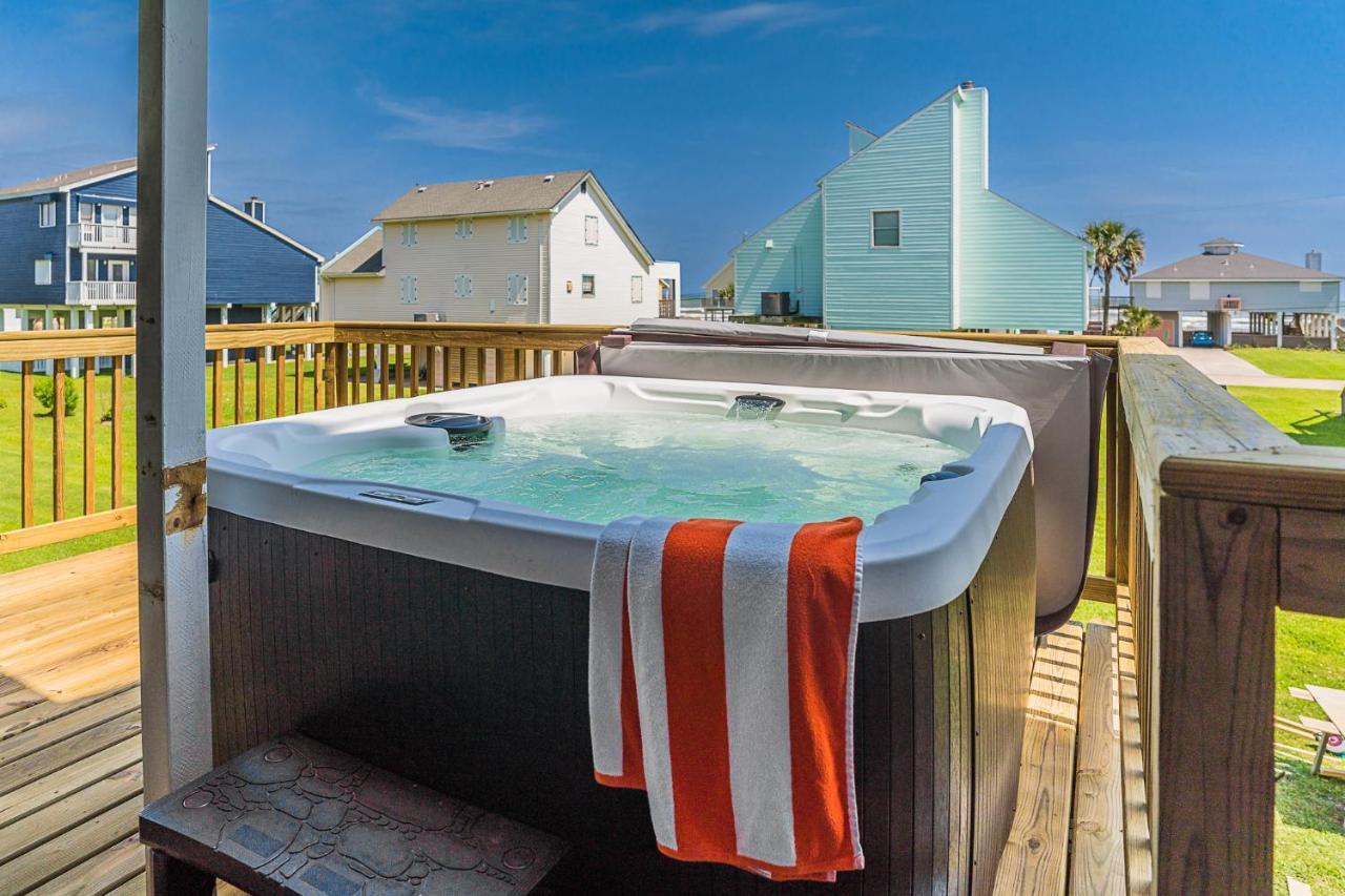Hot Tub - Ocean Views - Steps To Private Beach - Quiet Location กาลเวสตัน ภายนอก รูปภาพ